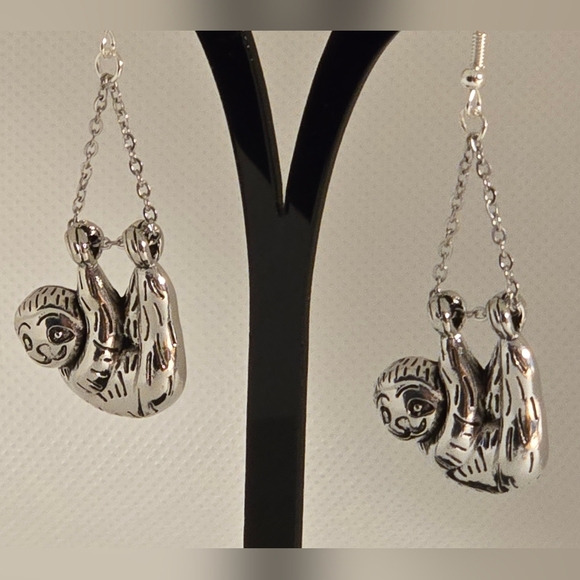 Hanging Sloth Earrings - Picture 4 of 6